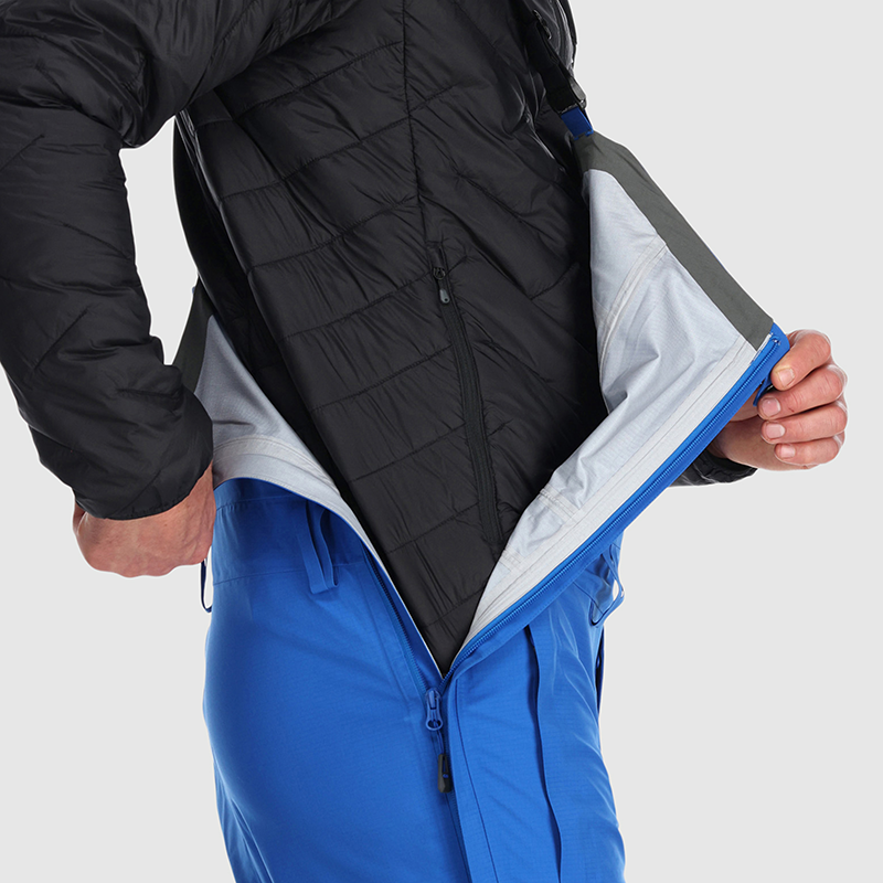 00 :: Side Zip Entry / Easily slip on your bibs using a side entry that ensures a comfortable fit while skiing and riding.