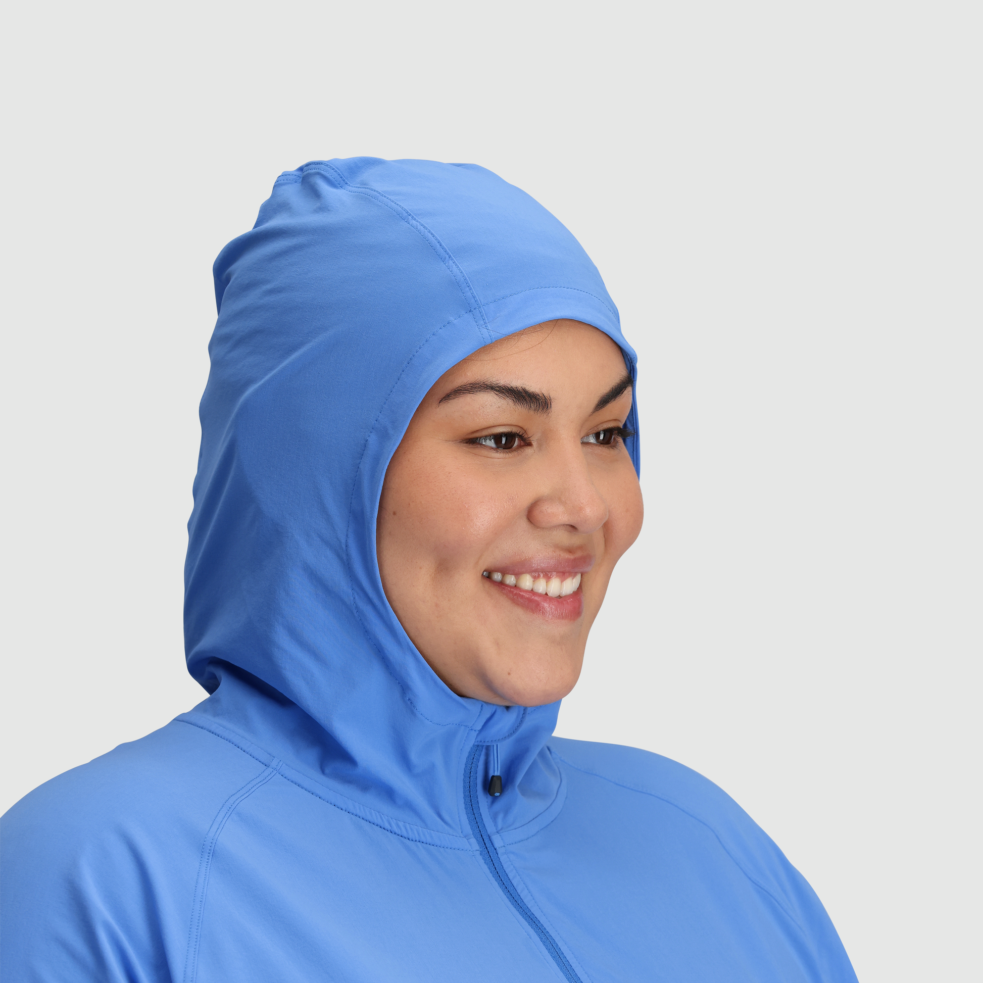 B2 :: Hood / Hold in warmth and keep out weather with this essential hood.