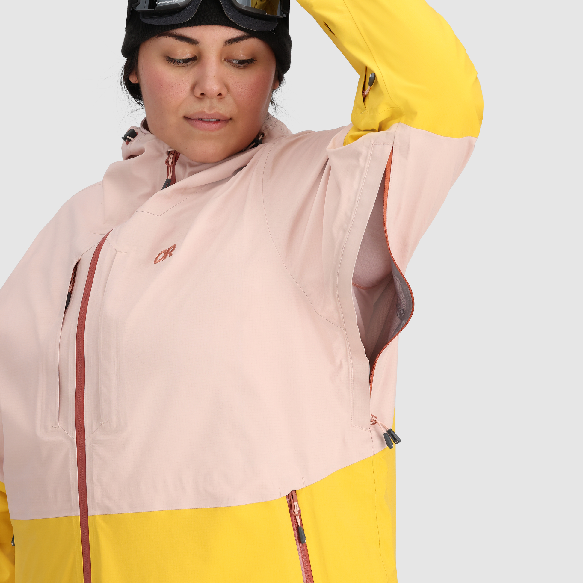 B6 :: Pit Zips / Easily vent out excess heat buildup without needing to remove your jacket completely.