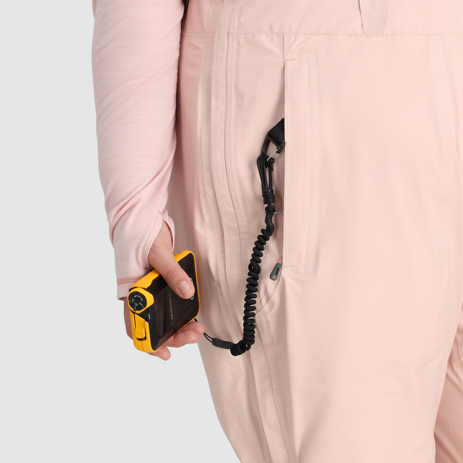 B2 :: Beacon Pocket / Keep your avalanche beacon secure with this specially-designed pocket for comfort, closeness, and safety.