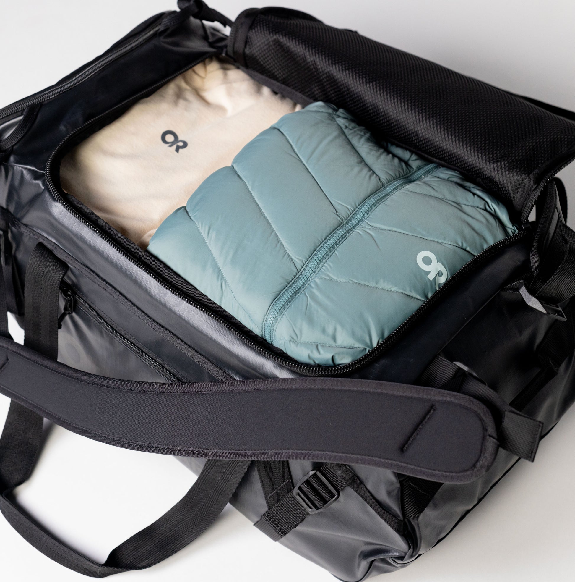 40l travel backpack market research CarryOut Duffel 40L